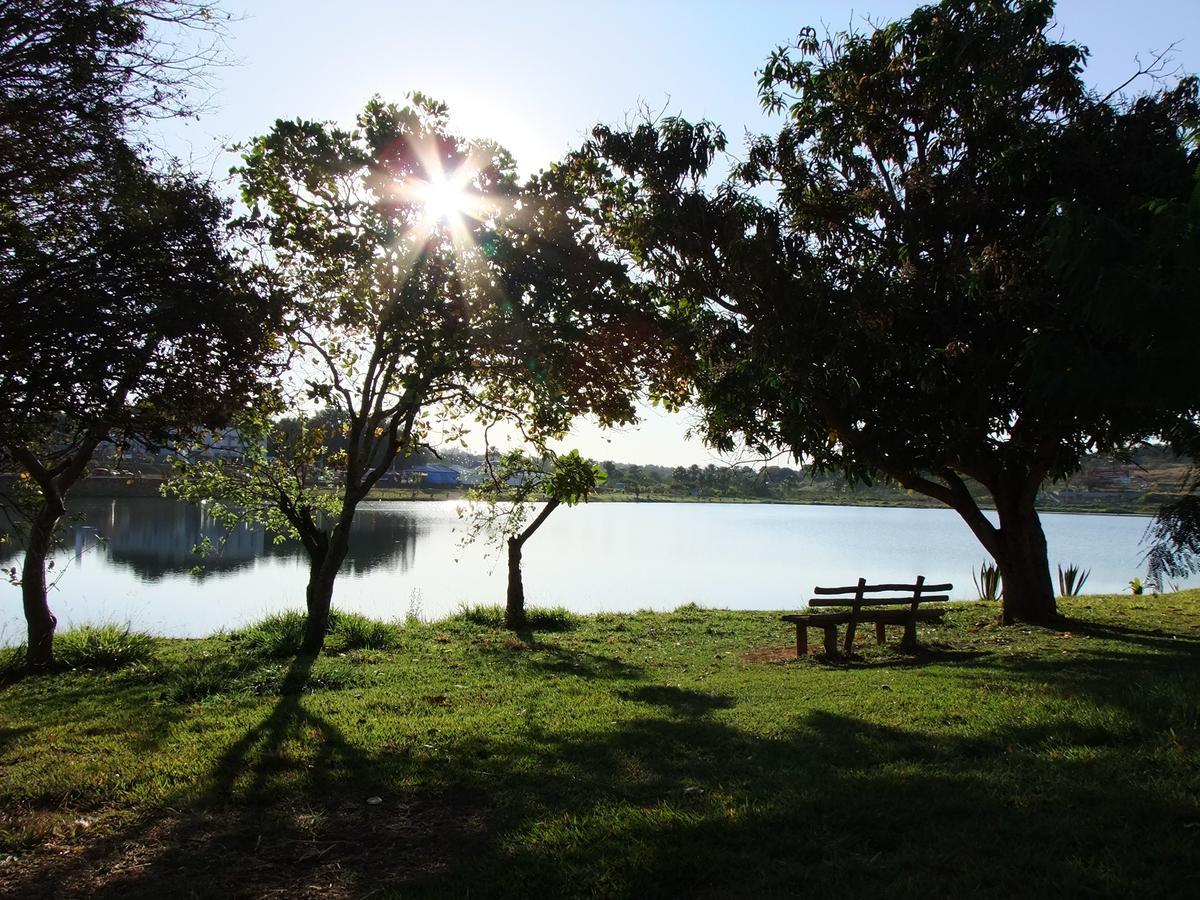 Beira Lago Palace Hotel Morrinhos  Exterior photo