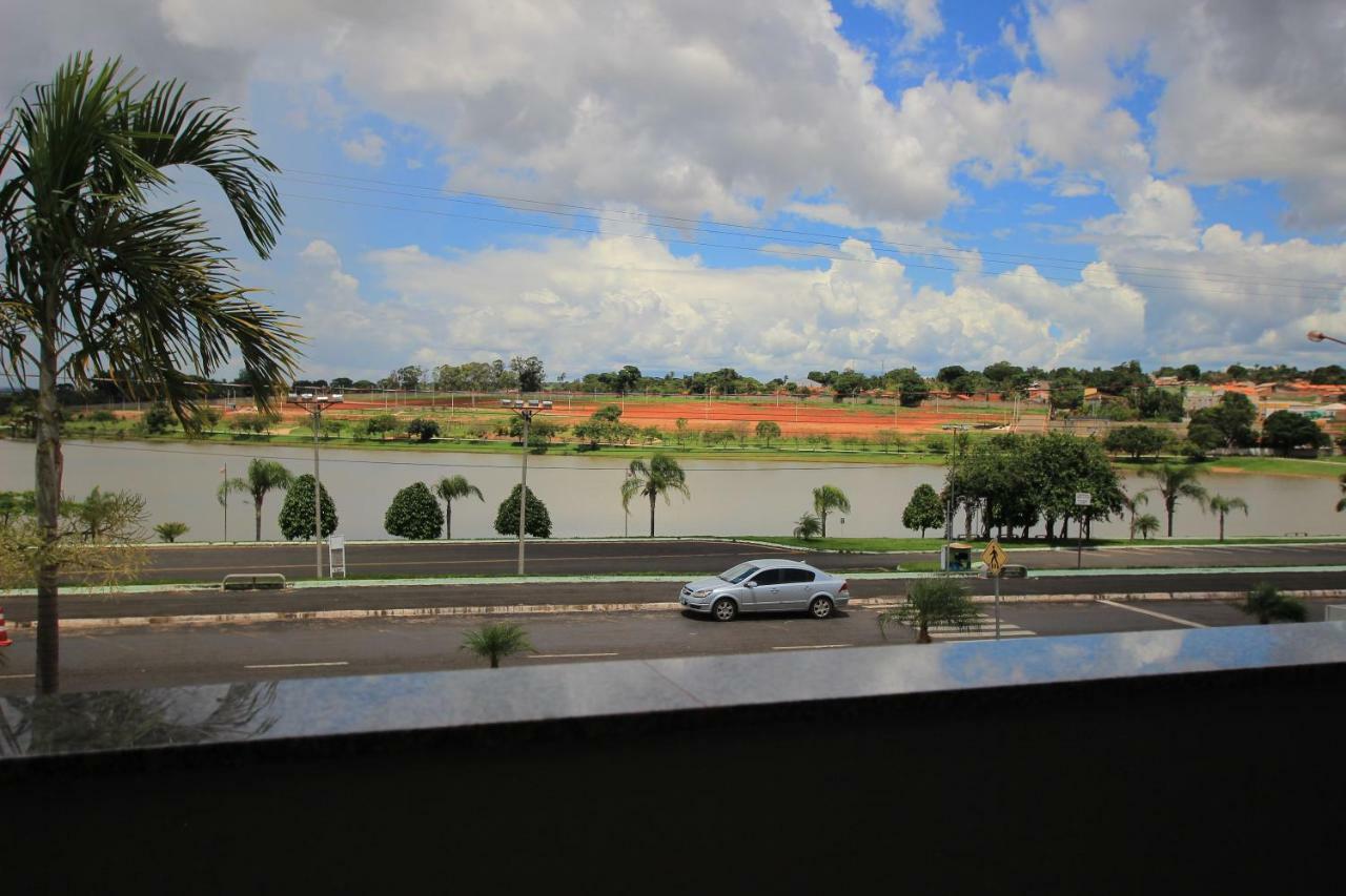 Beira Lago Palace Hotel Morrinhos  Exterior photo